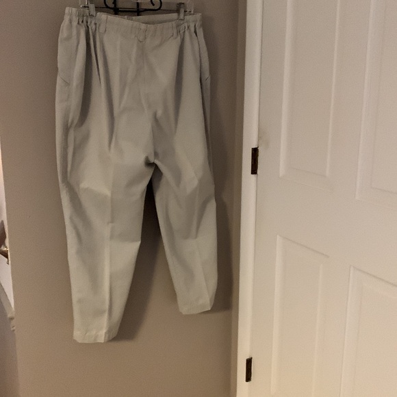 Lee khakis size 18W - Picture 2 of 2